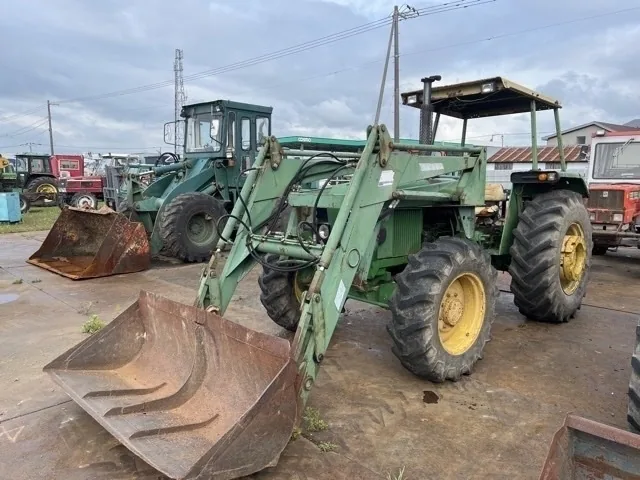 John Deere 2040